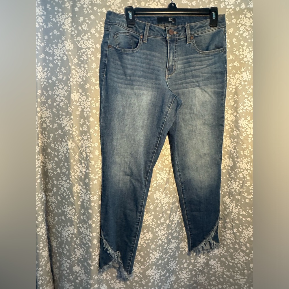 Blue mom fit dark was jeans fringe at the bottom